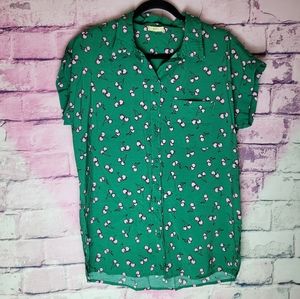 KORI AMERICA GREEN PINK CHERRY ALLOVER NOVELTY PRINTED BUTTON FRONT TOP SMALL